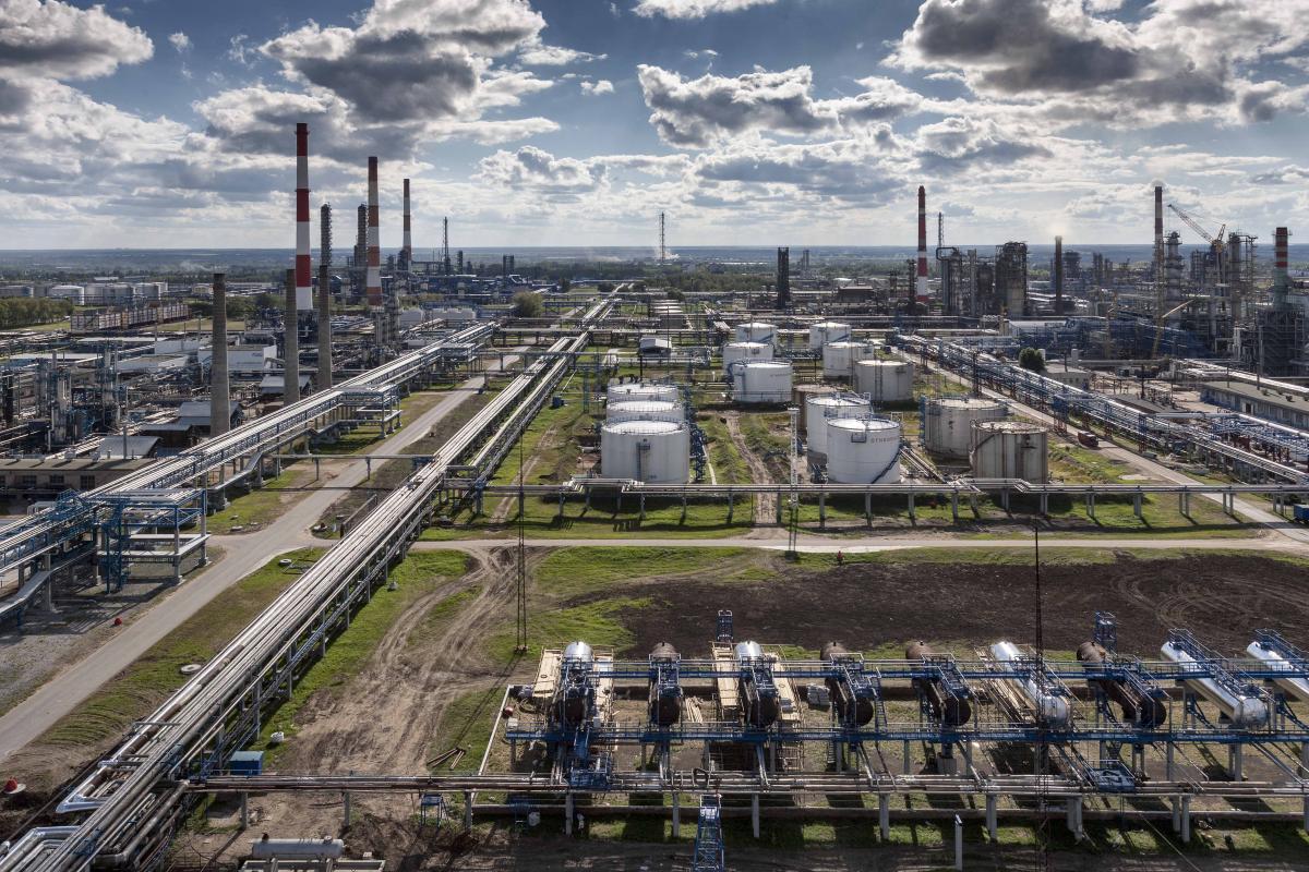 Омский НПЗ начал строительство установки дизтоплива за 17,5 млрд рублей